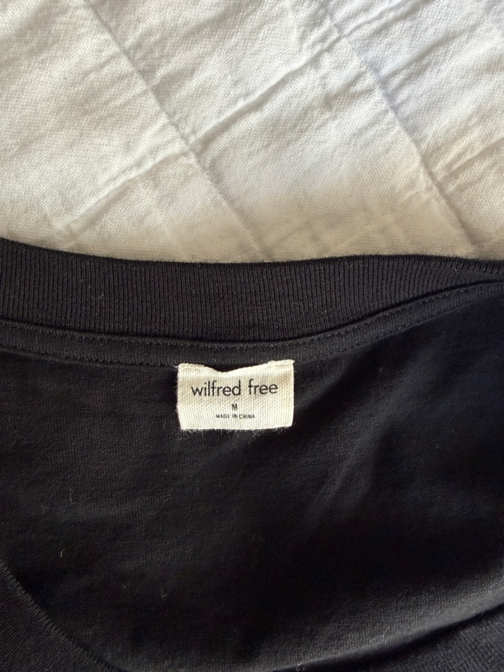 Aritzia Black Cropped Muscle Tank - Picture 5 of 5